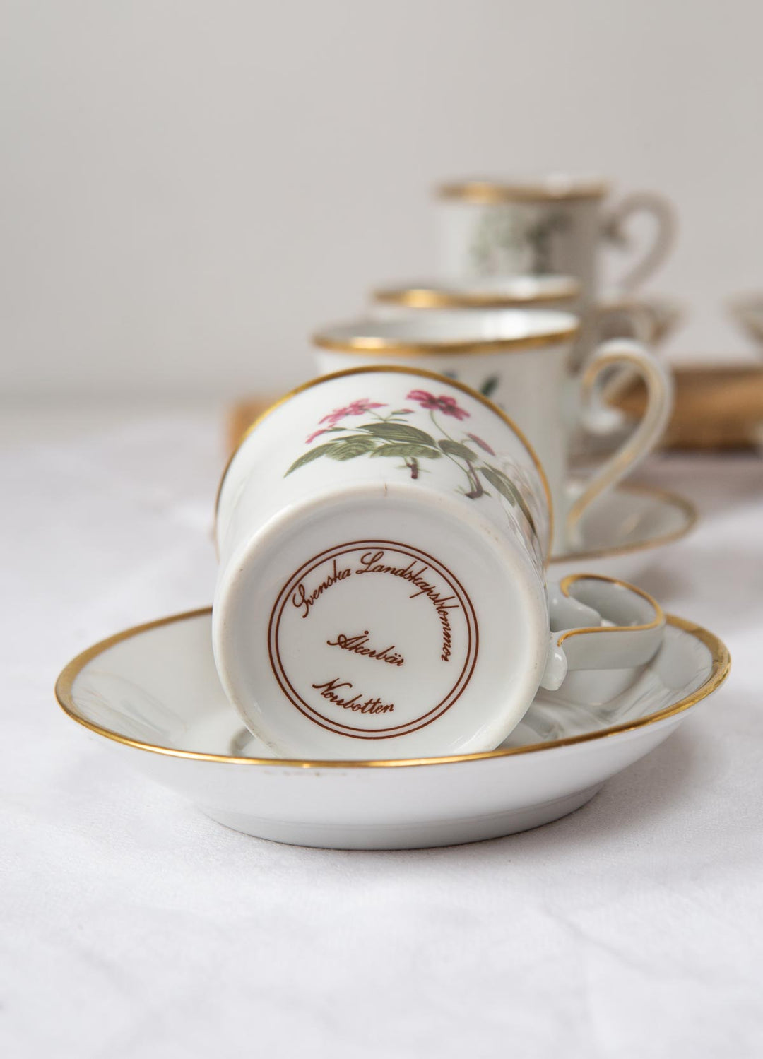 Juego café 12 tazas suecas porcelana "Swedish Landscape Flowers"