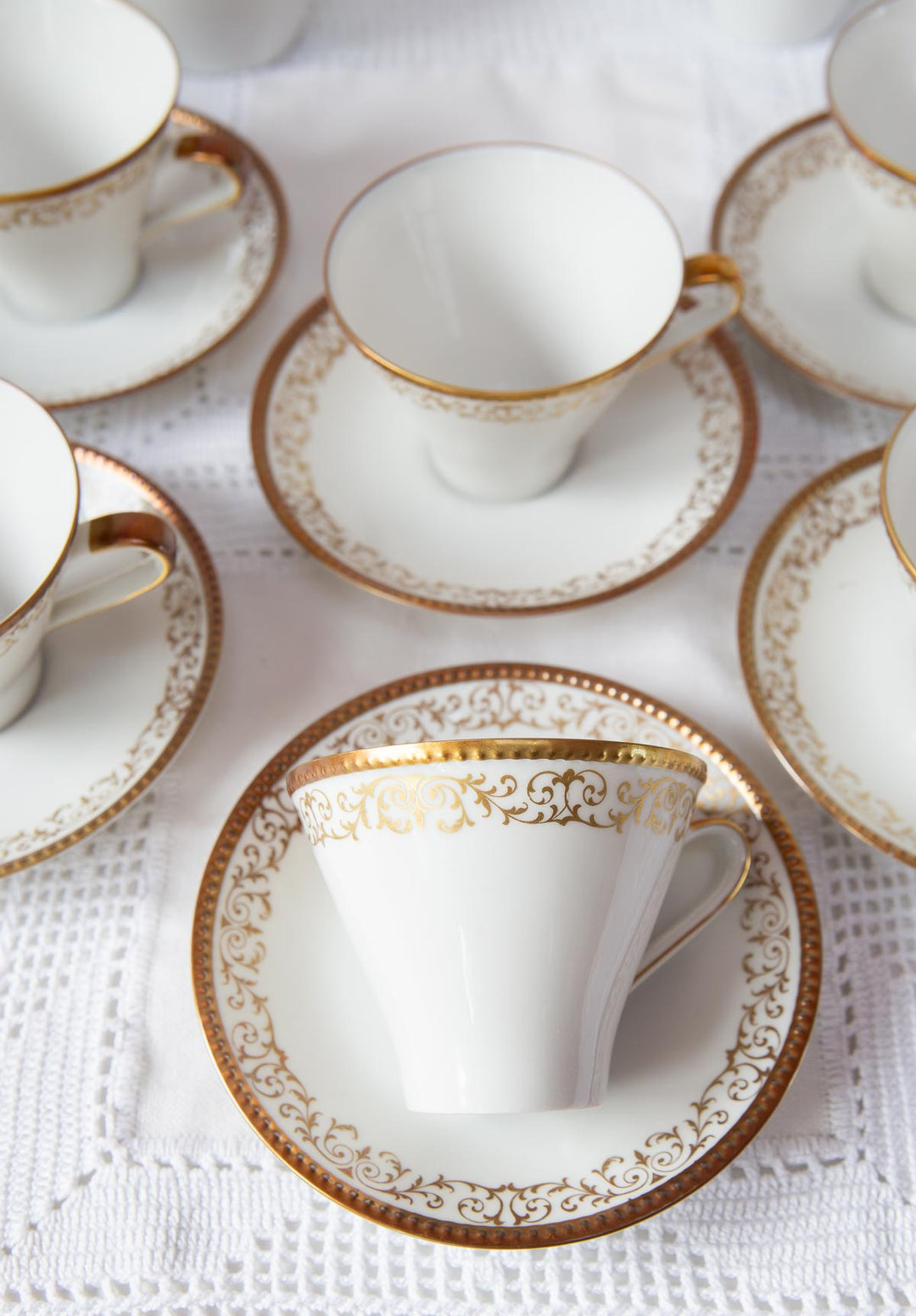Juego de café porcelana sueca Hackefors para 12 greca y filo dorado (39 PIEZAS)