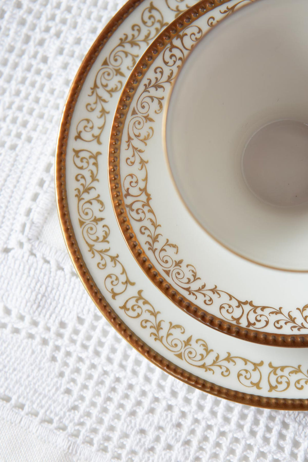 juego de porcelana sueca hackefors blanco y dorado