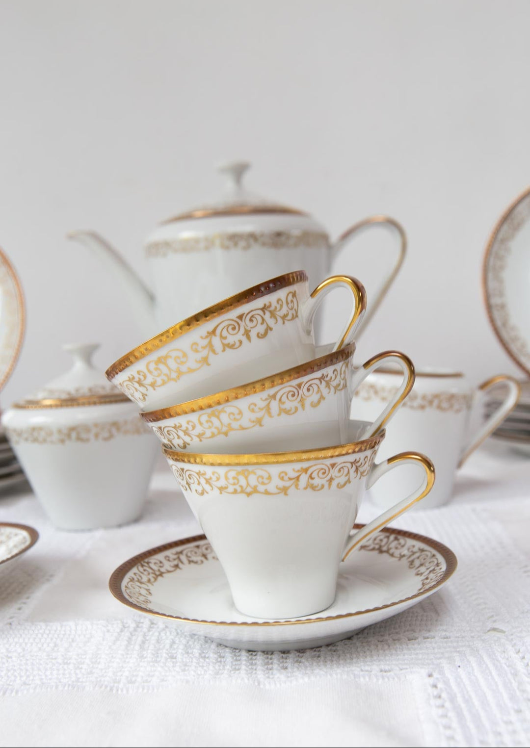 juego de porcelana sueca hackefors blanco y dorado