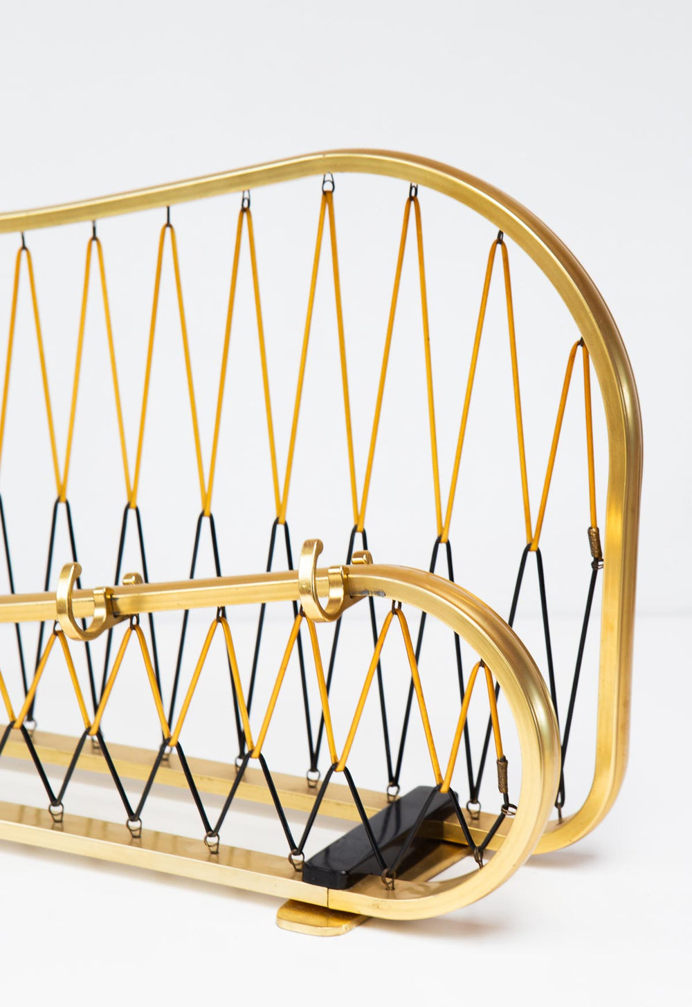 Perchero de pared centroeuropeo aluminio dorado (60 cm)
