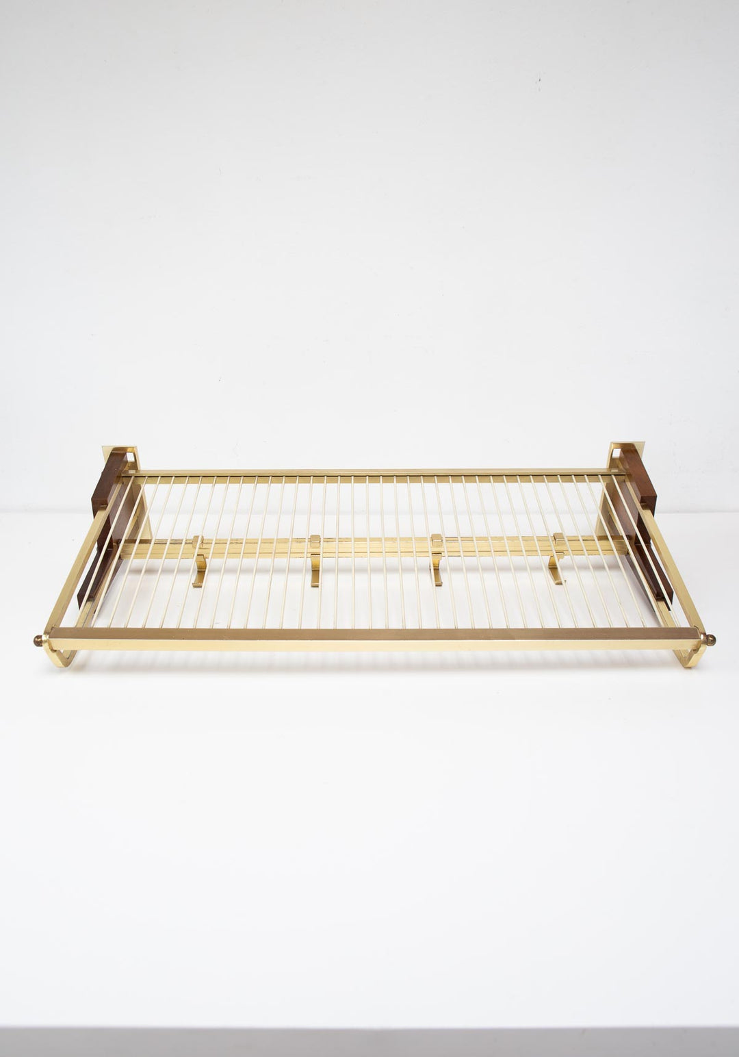Perchero de pared con estante teca y metal años 50/60 (60,5 cm)