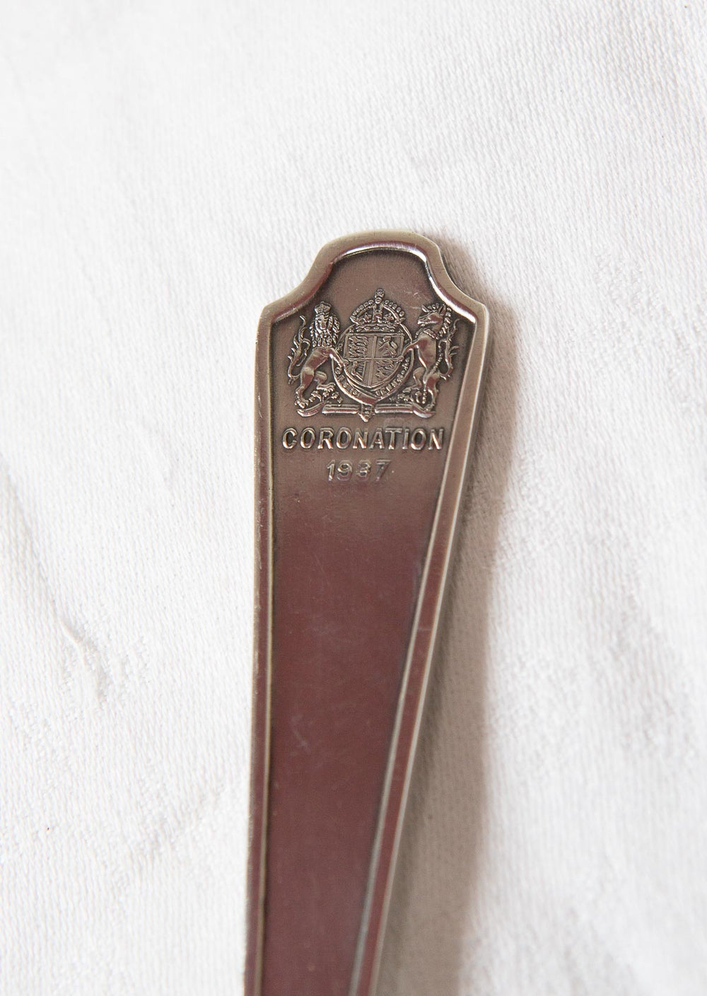 Pala tarta inglesa conmemorativa Coronation day 1937 Jorge VI