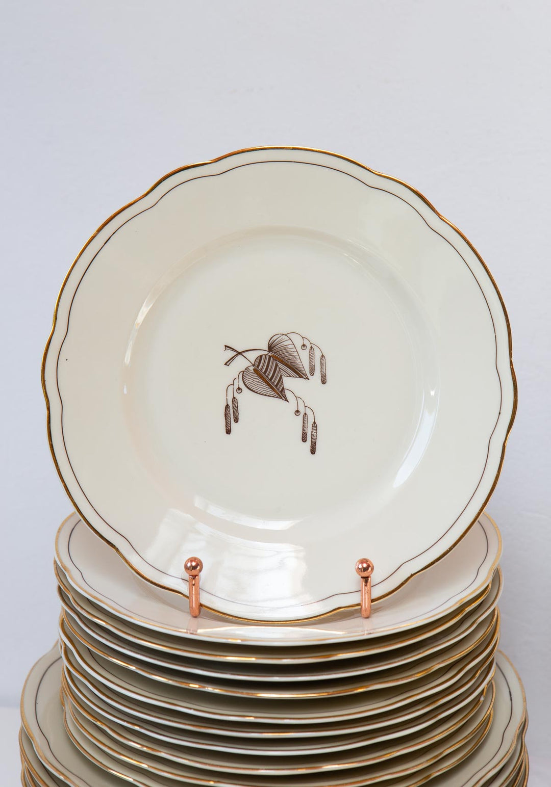 Vajilla porcelana sueca Hackefors para 11 beige filo dorado (42 PIEZAS)