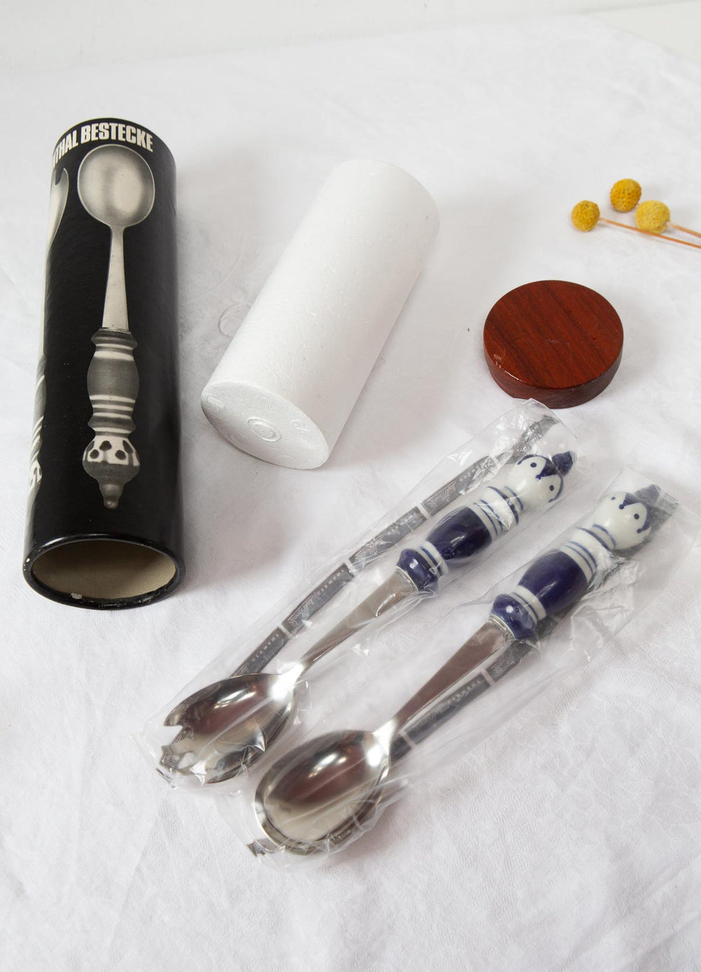 Cubiertos servir ensalada Rosenthal mangos porcelana Bjorn Wiinblad (SIN ESTRENAR)