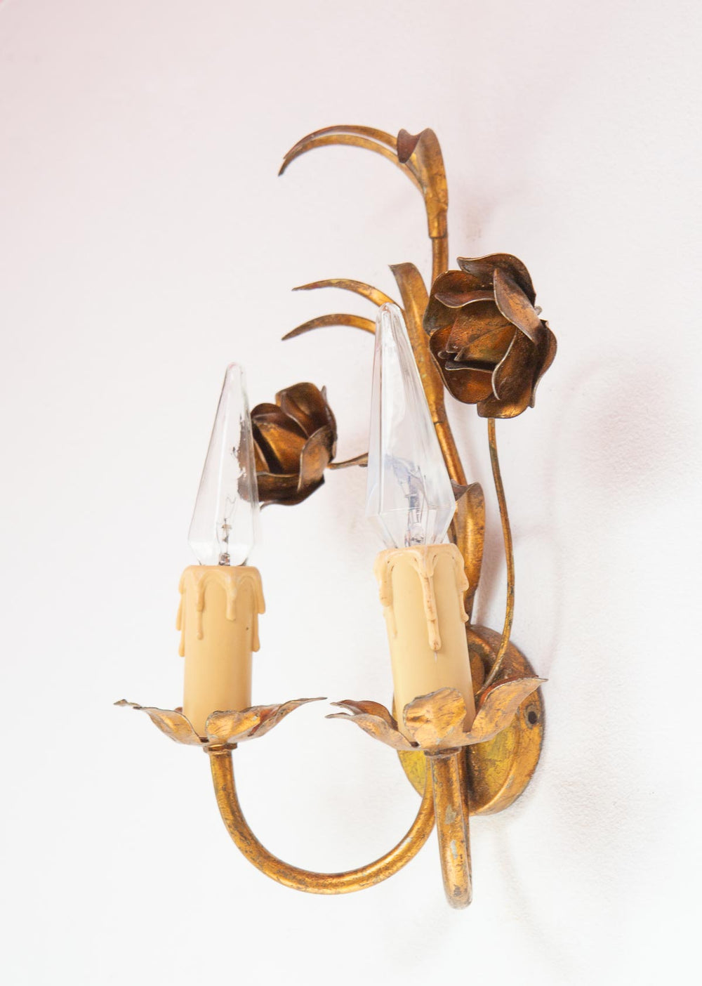 Aplique metal dorado hojas y flores c. 1970 (32 cm)