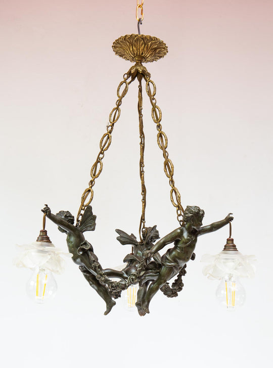 antigua lampara techo con angeles putti amorcillos cupidos chandelier