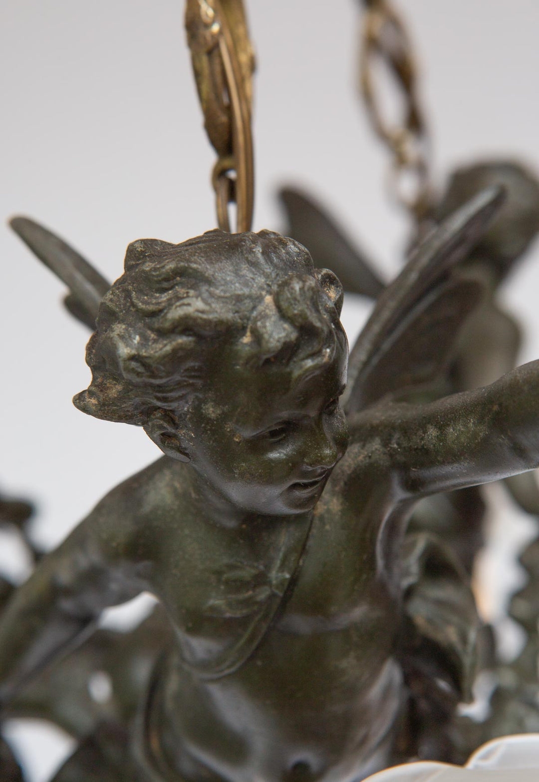 Antigua lámpara techo francesa angelotes | cupidos