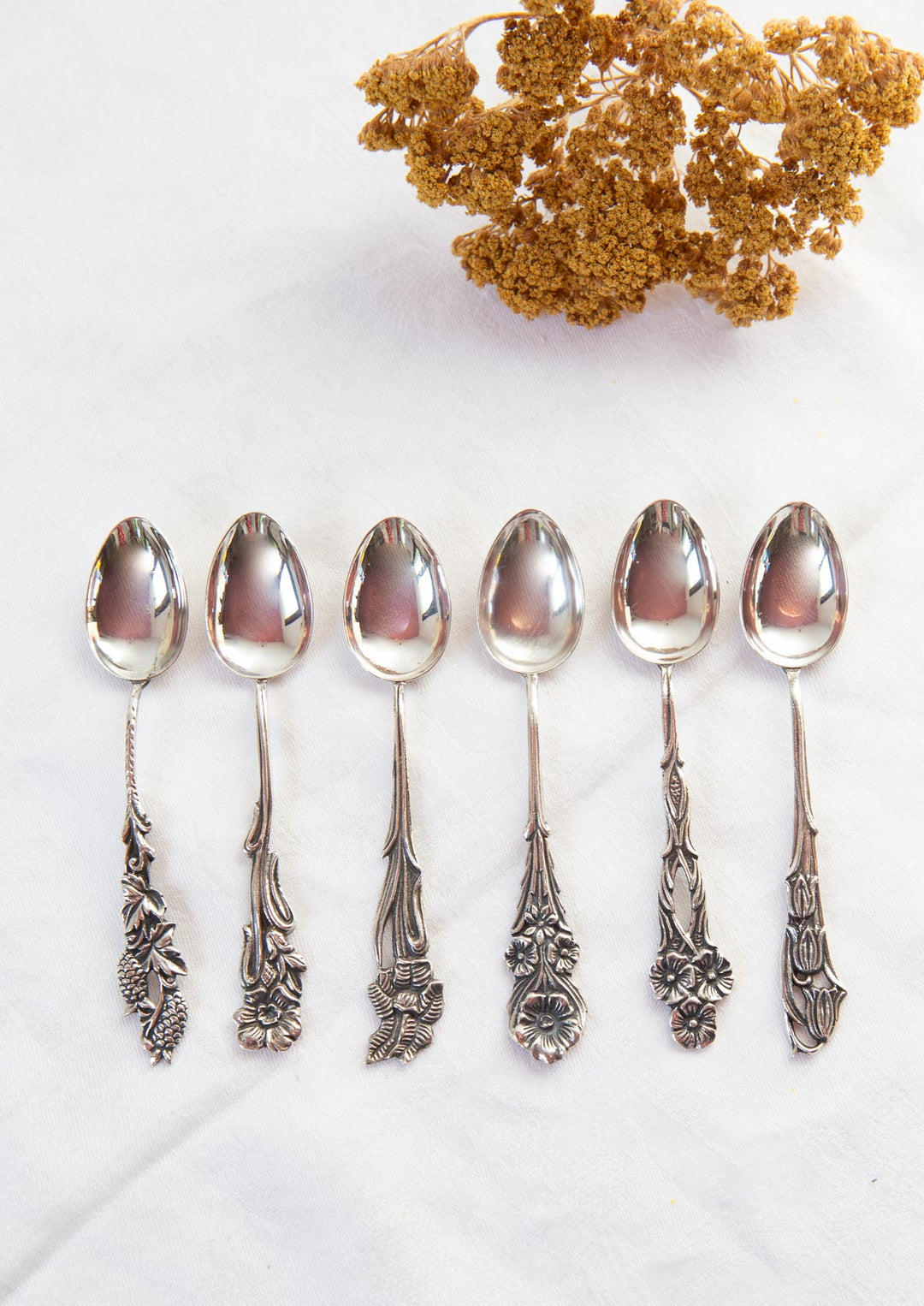 cucharillas de plata sueca con mangos de flores