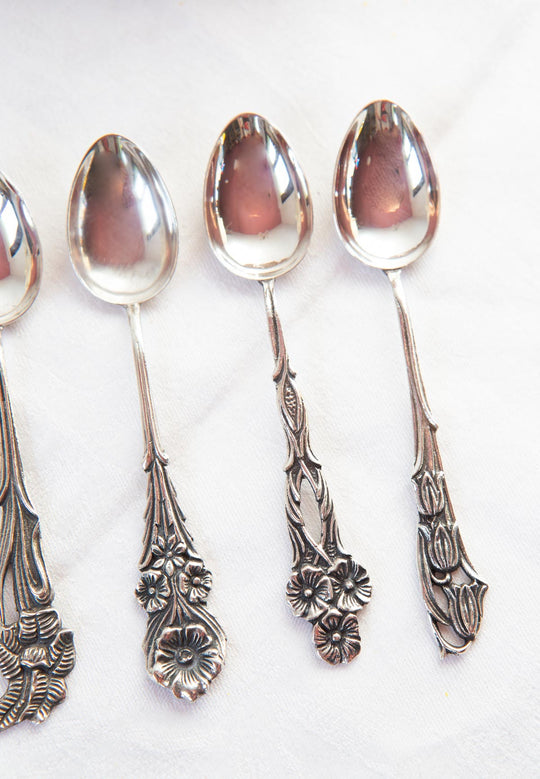 cucharillas de plata sueca con mangos de flores