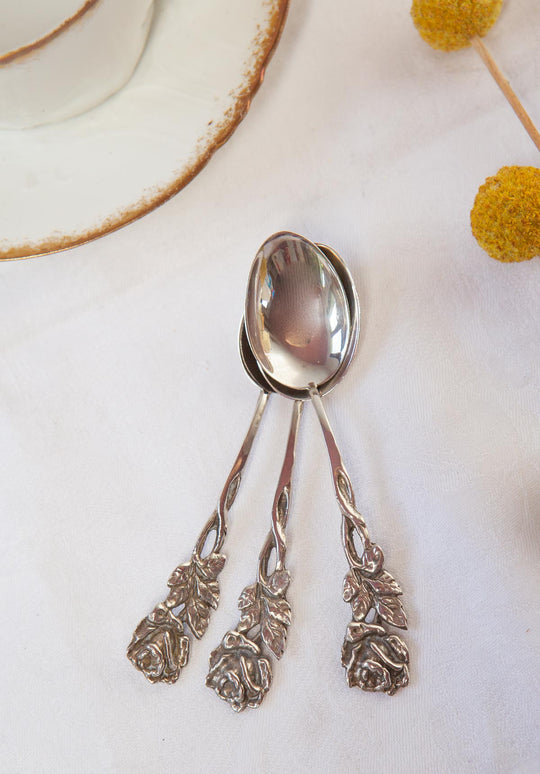 Cucharillas de plata suecas con rosas 1957 (10,2 cm) (x UNIDAD)
