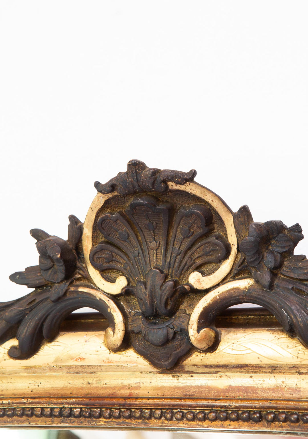 Antiguo espejo francés dorado Louis Philippe con copete negro s. XIX (88*62,5 cm)