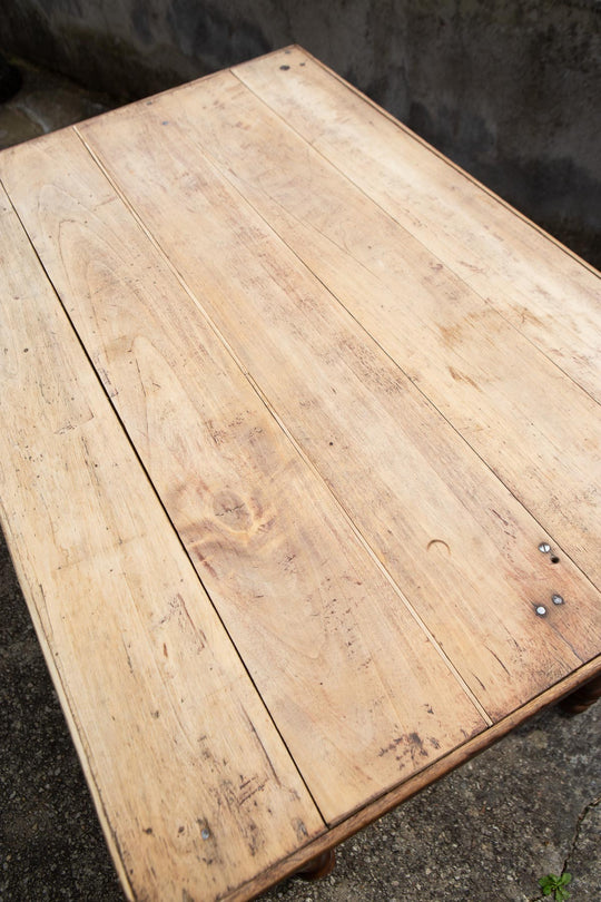 Mesa de cocina o granja (table de ferme) francesa en madera de pino 1880-1910 (101 cm)