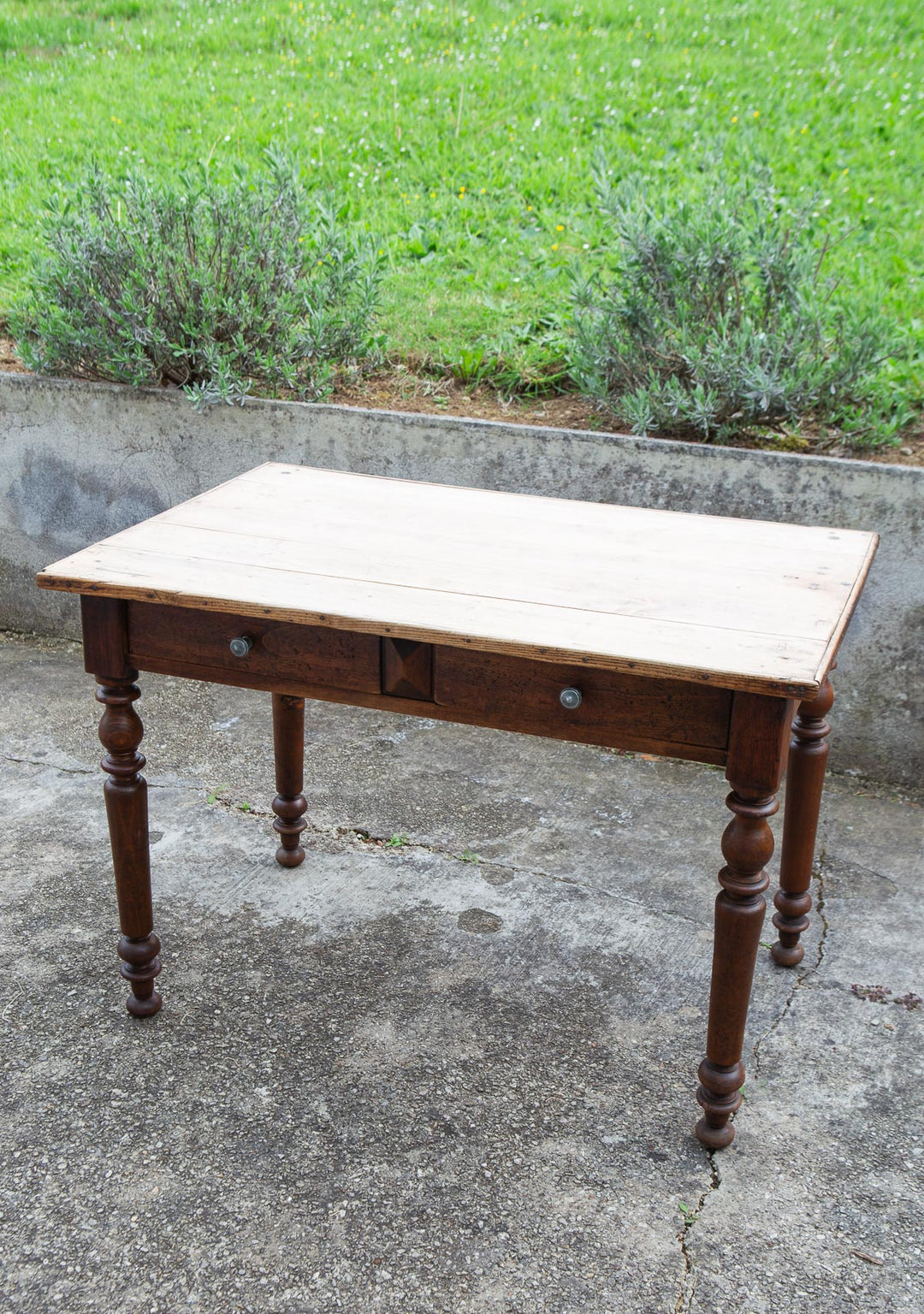 Mesa de cocina o granja (table de ferme) francesa en madera de pino 1880-1910 (101 cm)