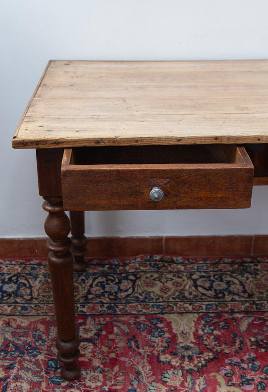 Mesa de cocina o granja (table de ferme) francesa en madera de pino 1880-1910 (101 cm)