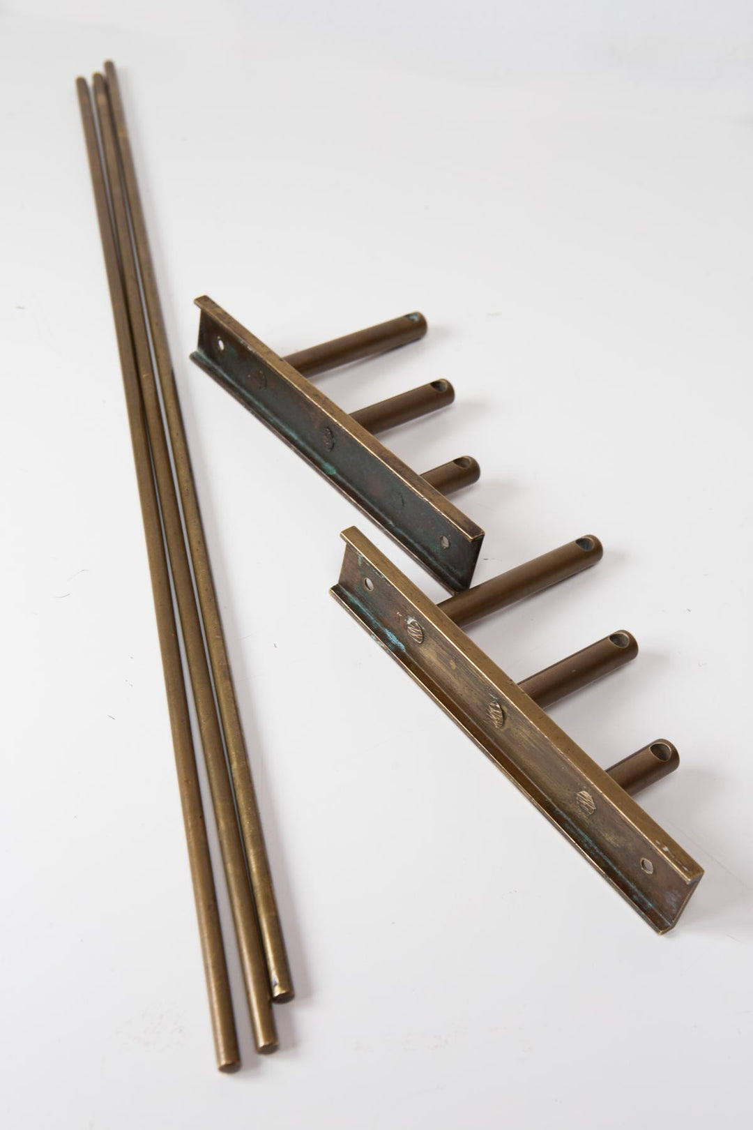 Antiguo perchero de pared francés c. 1930 latón (65 cm)