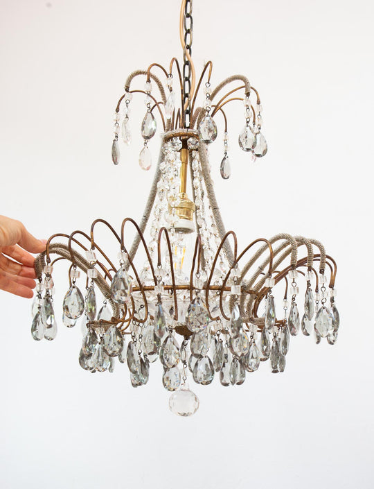Antiguo chandelier italiano con cristales primera mitad s. XX (44 cm)