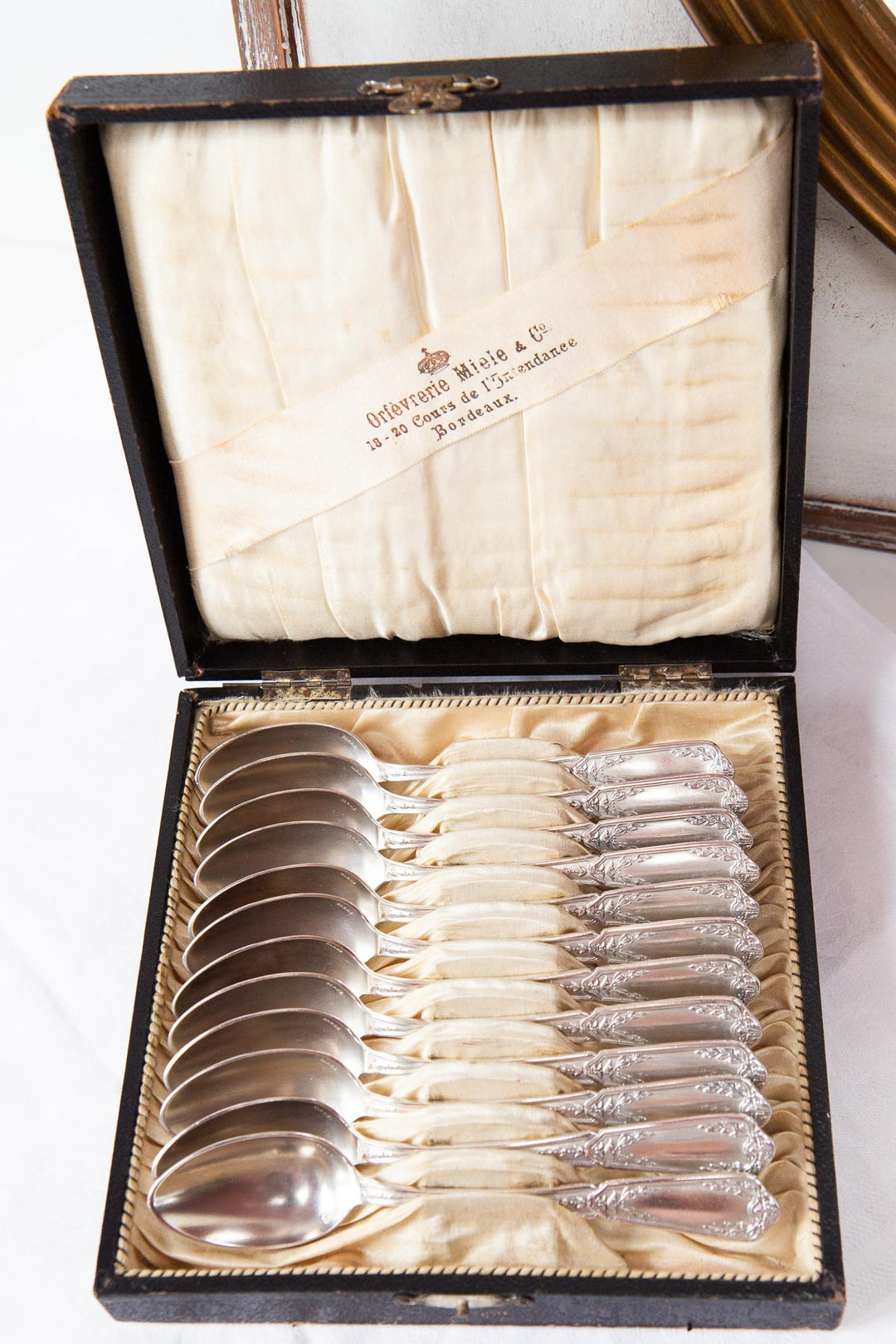 Juego 12 cucharillas ERCUIS LOUIS XVI en estuche original