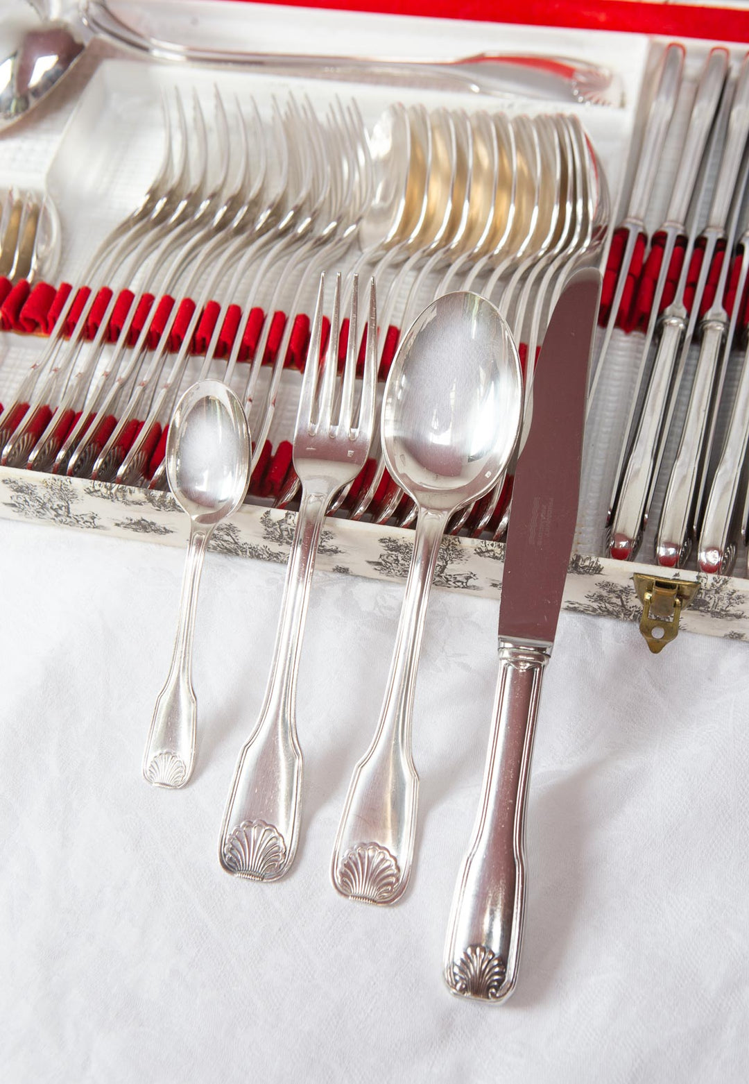 CUBERTERÍA ANTIGUA FRANCESA FRANÇOIS FRIONNET METAL BAÑO PLATA COQUILLE