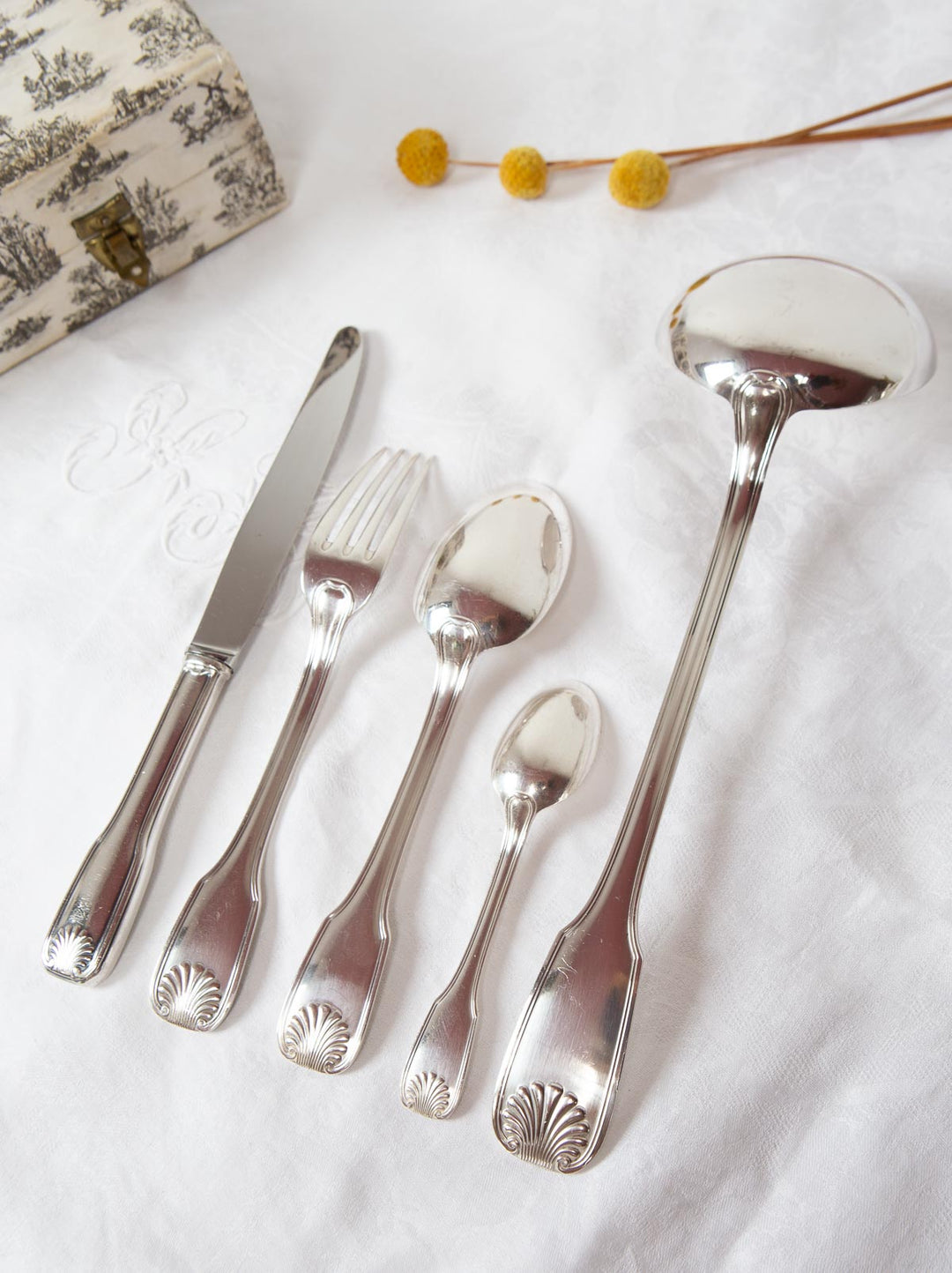 CUBERTERÍA ANTIGUA FRANCESA FRANÇOIS FRIONNET METAL BAÑO PLATA COQUILLE