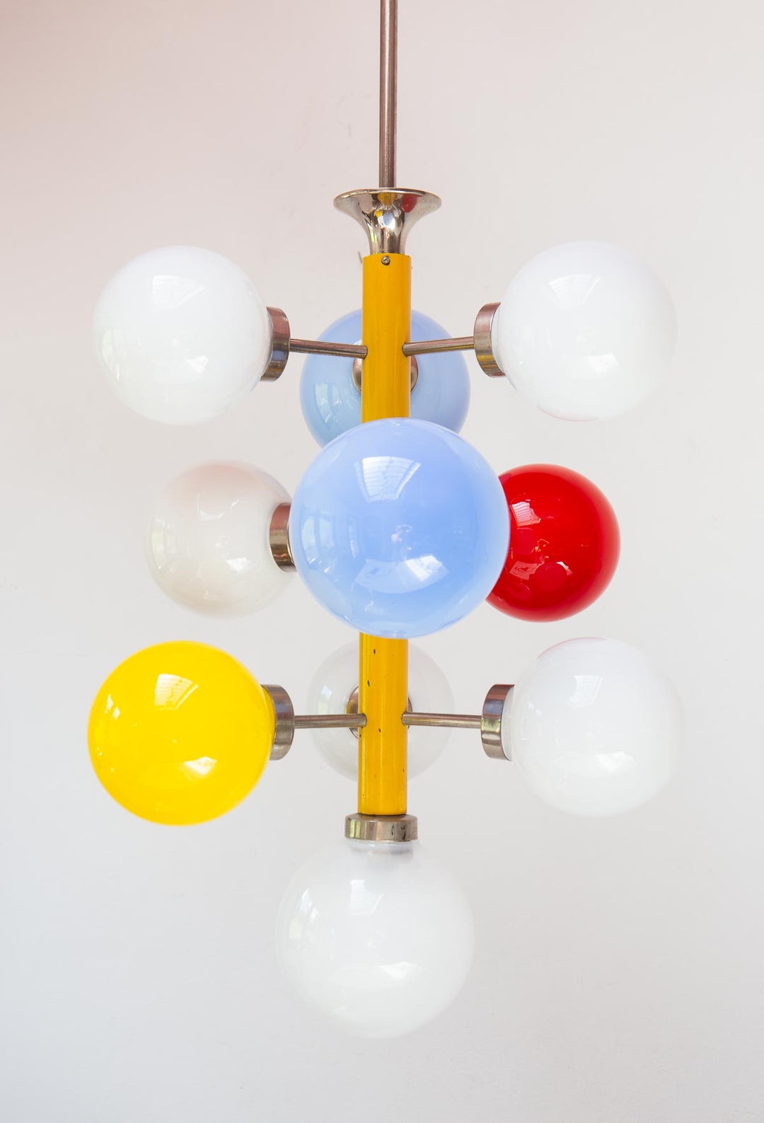 lampara techo space age metal amarillo bolas opalina colores
