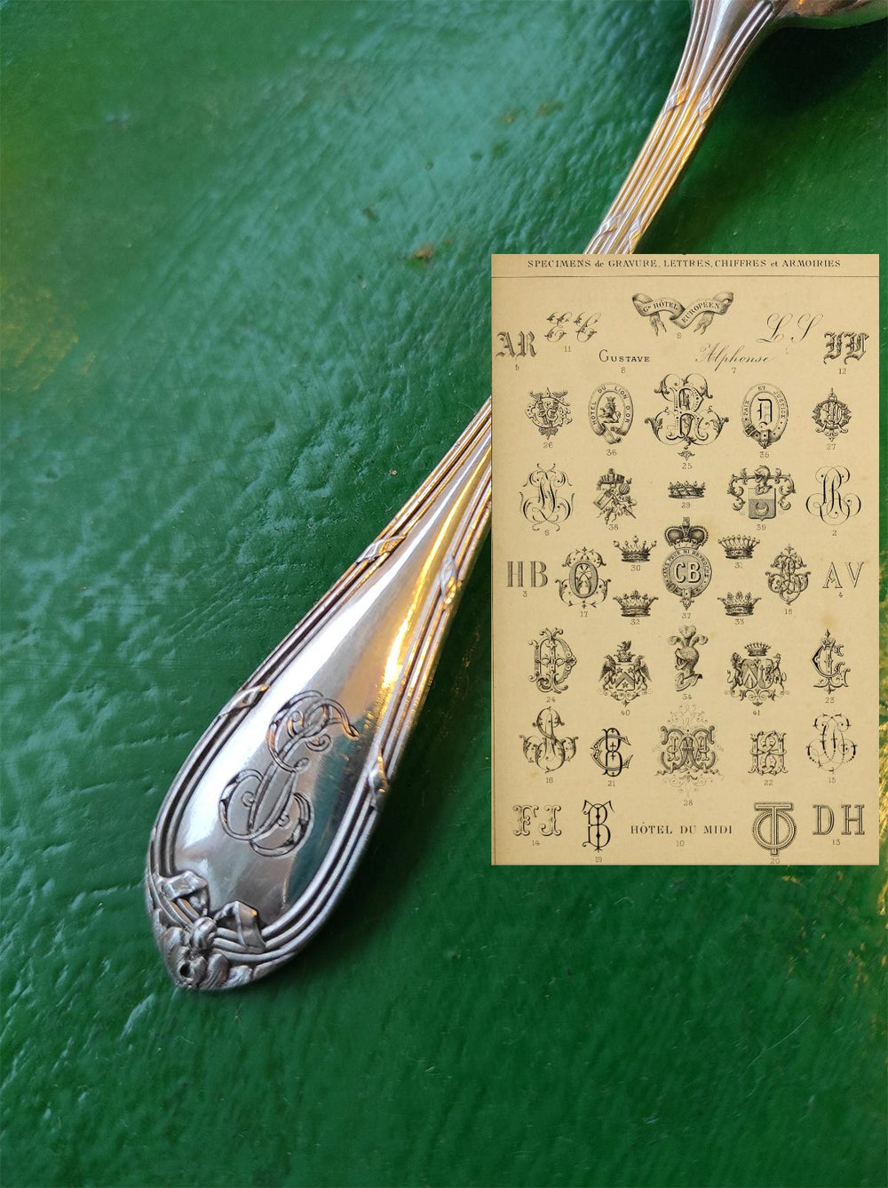 Juego 12 cucharillas metal argenté Cailar Bayard iniciales C.G. aprox. 1920
