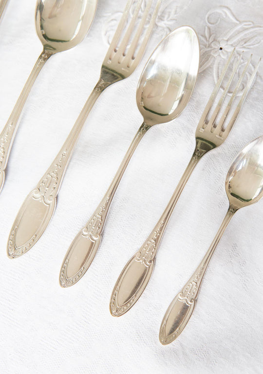 Gran cubertería francesa "metal argenté PARA 12 ERCUIS EMPIRE c. 1930/40 (61 PIEZAS)