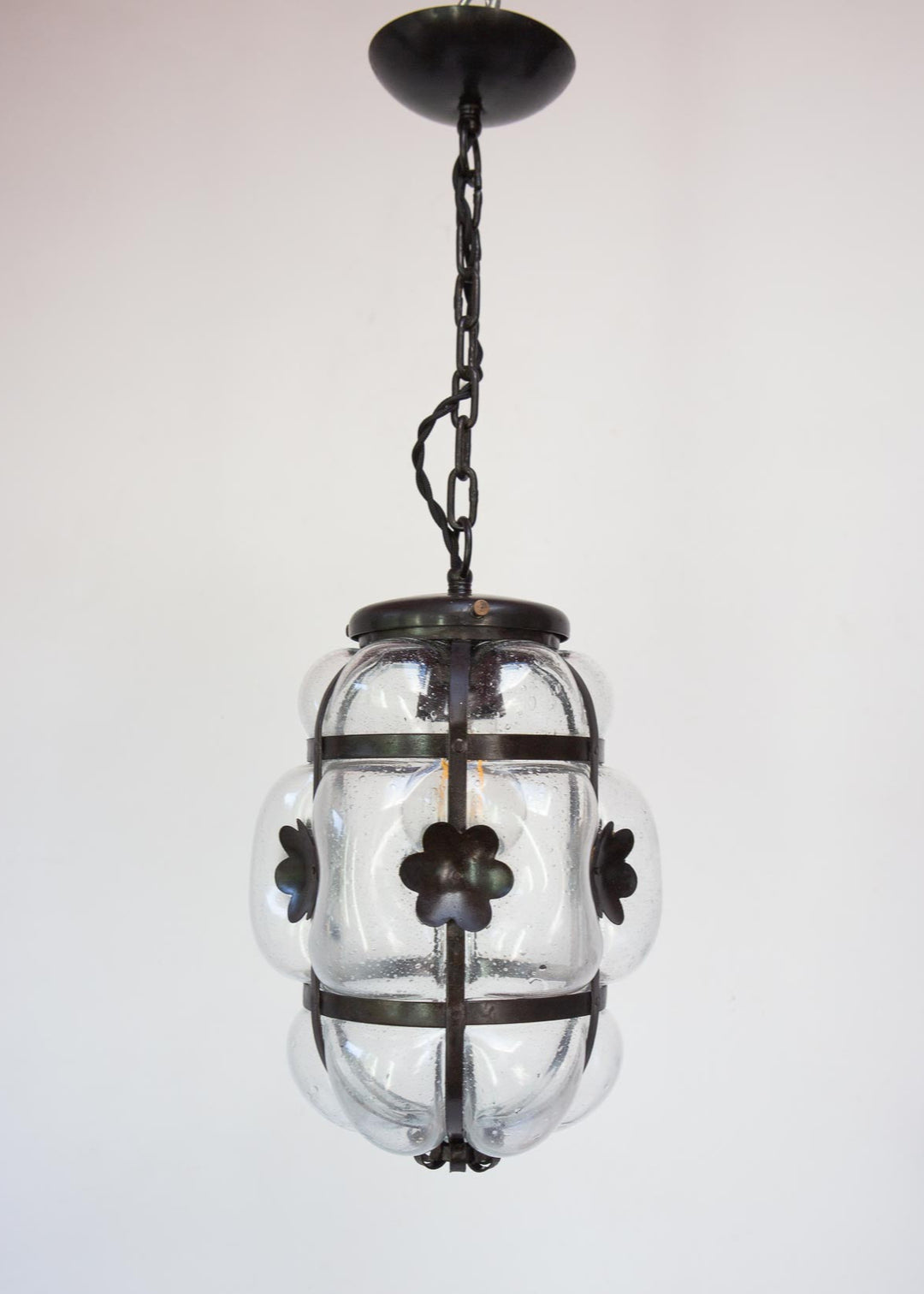 pequeno farol cristal y metal negro flores vintage lantern