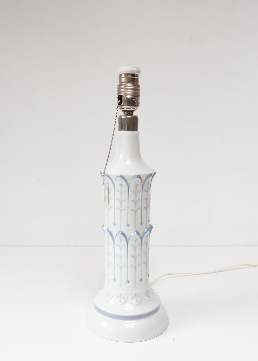 Lámpara de mesa porcelana Lladró c. 1970 (44 cm)
