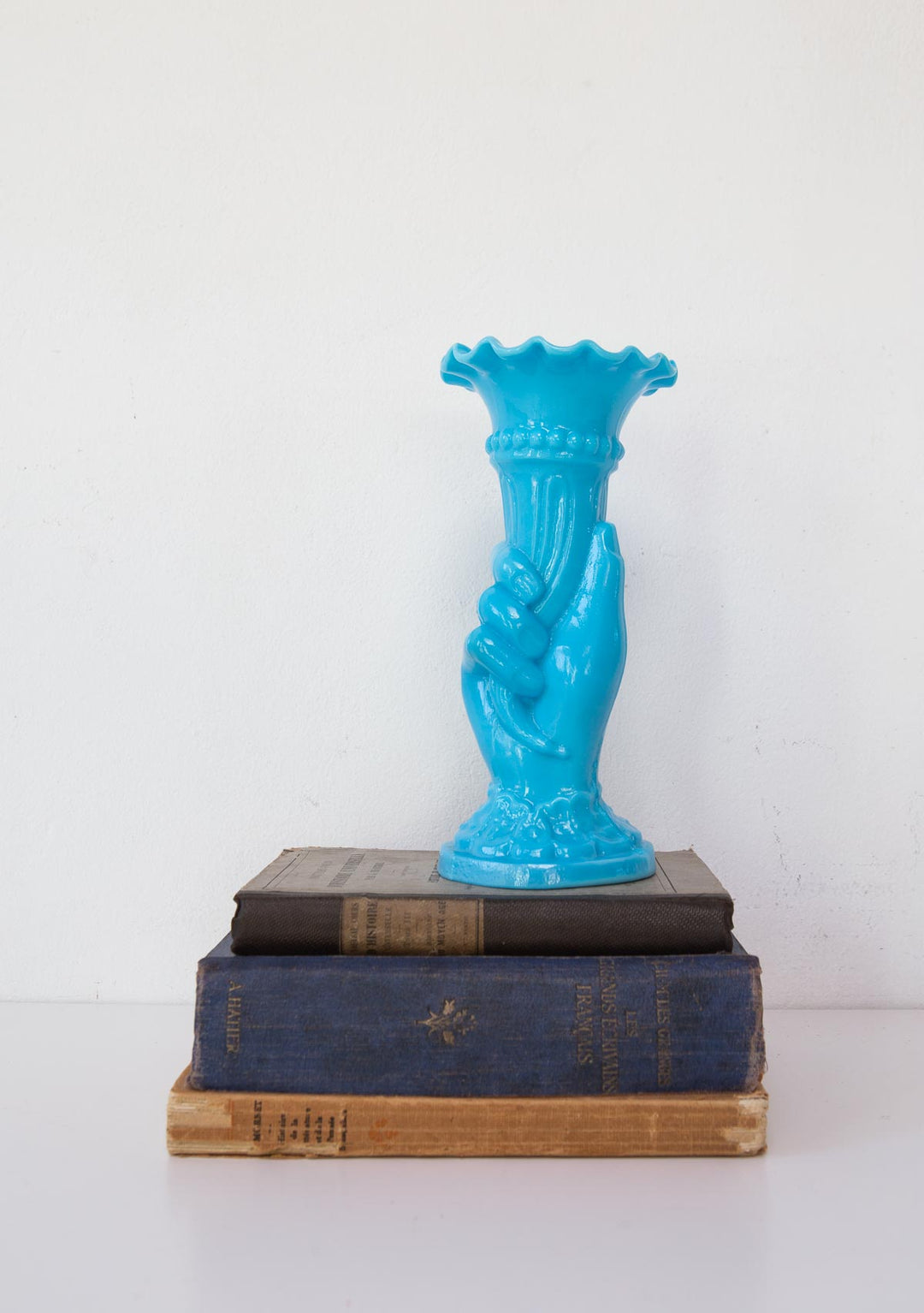 Pequeño violetero mano opalina azul (20 cm)