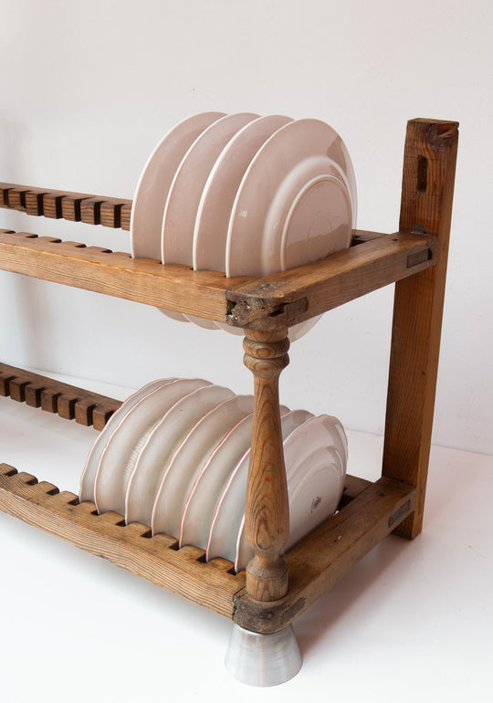 Antiguo platero o escurreplatos madera pino c. 1900 42 platos (96 cm)