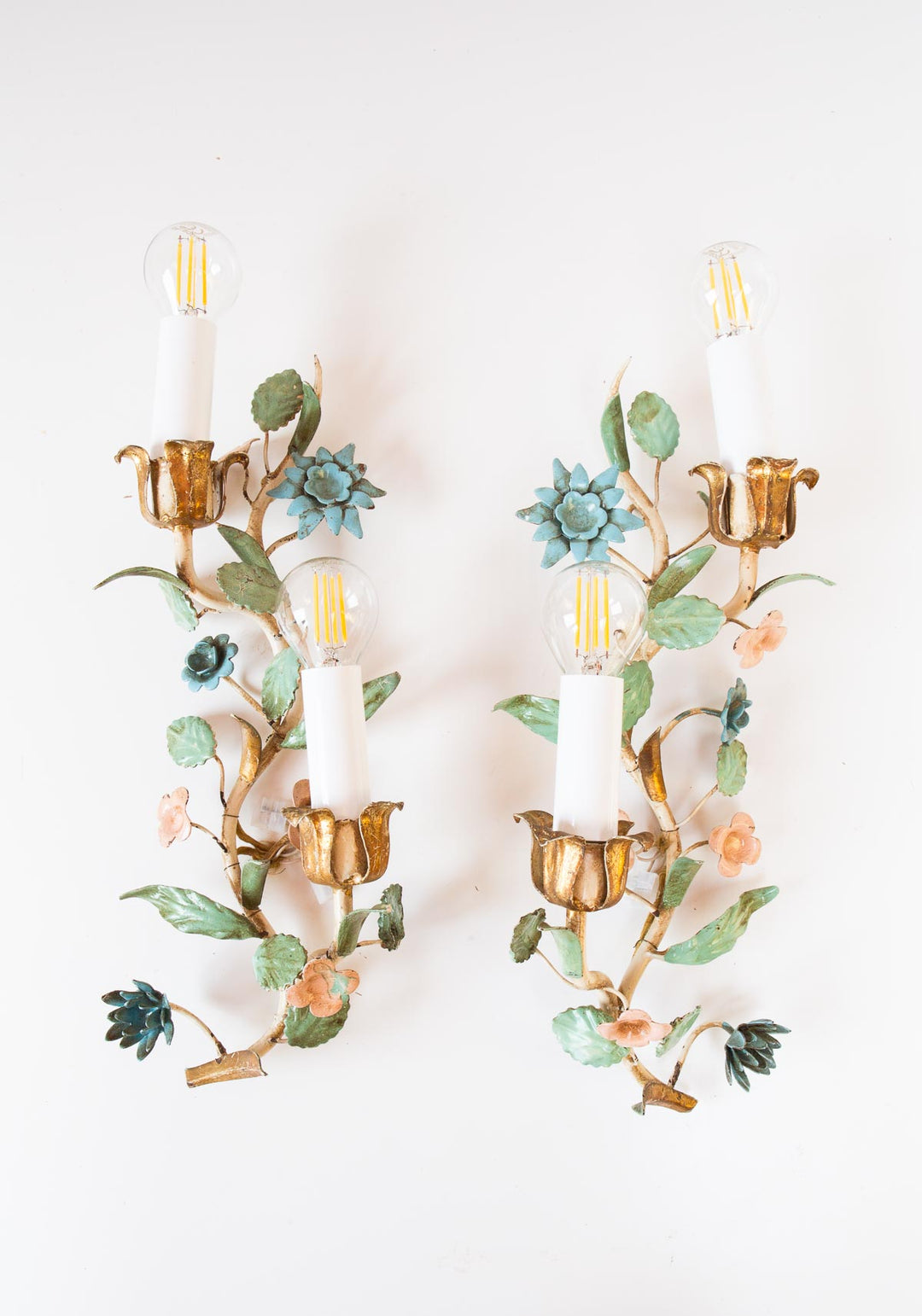 pareja apliques vintage italianos metal colores hojas y flores