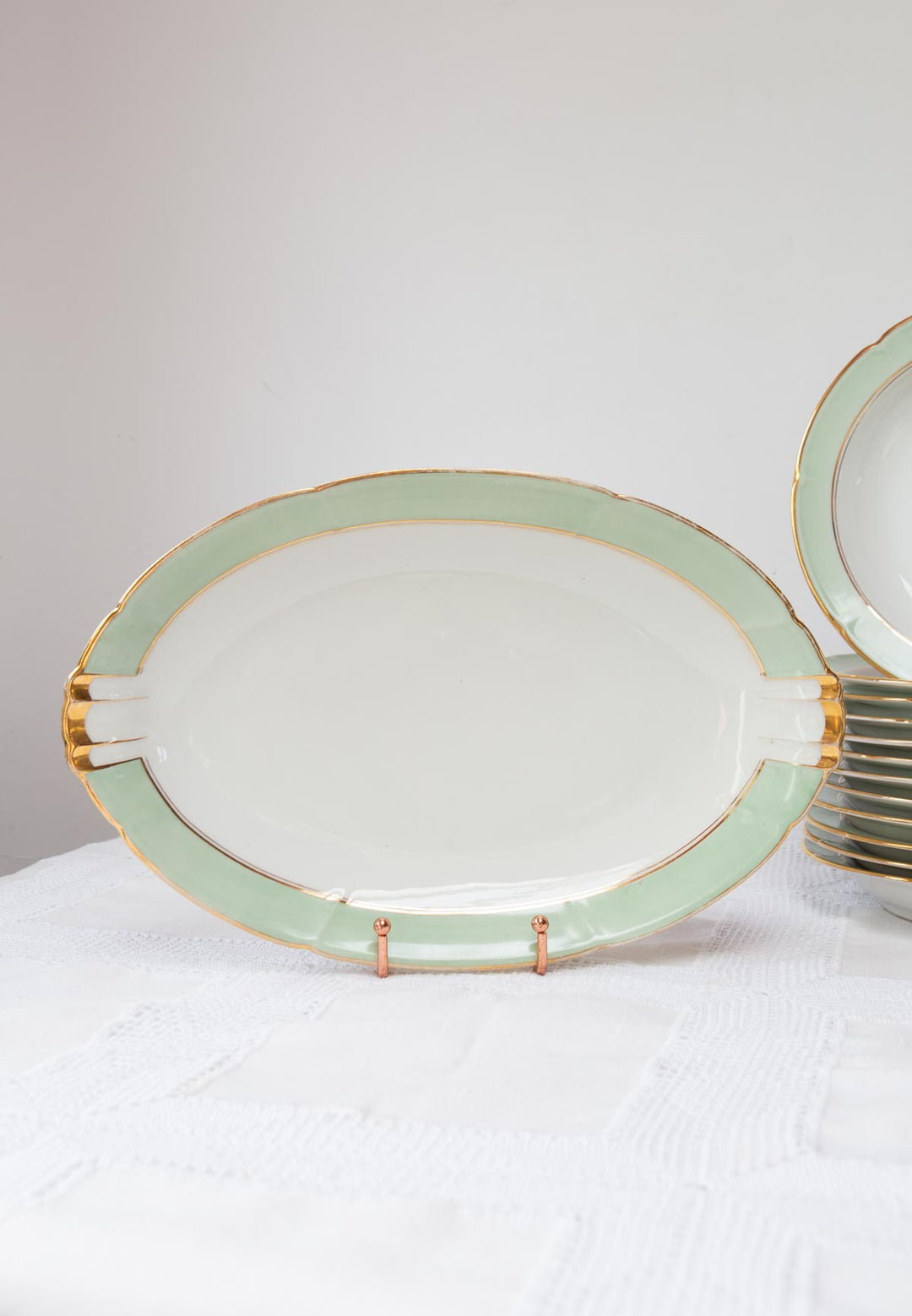 Juego 7 platos semil-hondos porcelana Limoges CB Cie + Fuente c. 1940s-60s