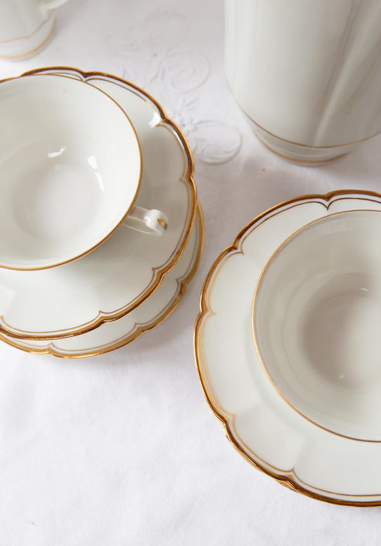 Juego de café/té en porcelana Limoges blanca y dorada, 4 SERVICIOS (11 PIEZAS)