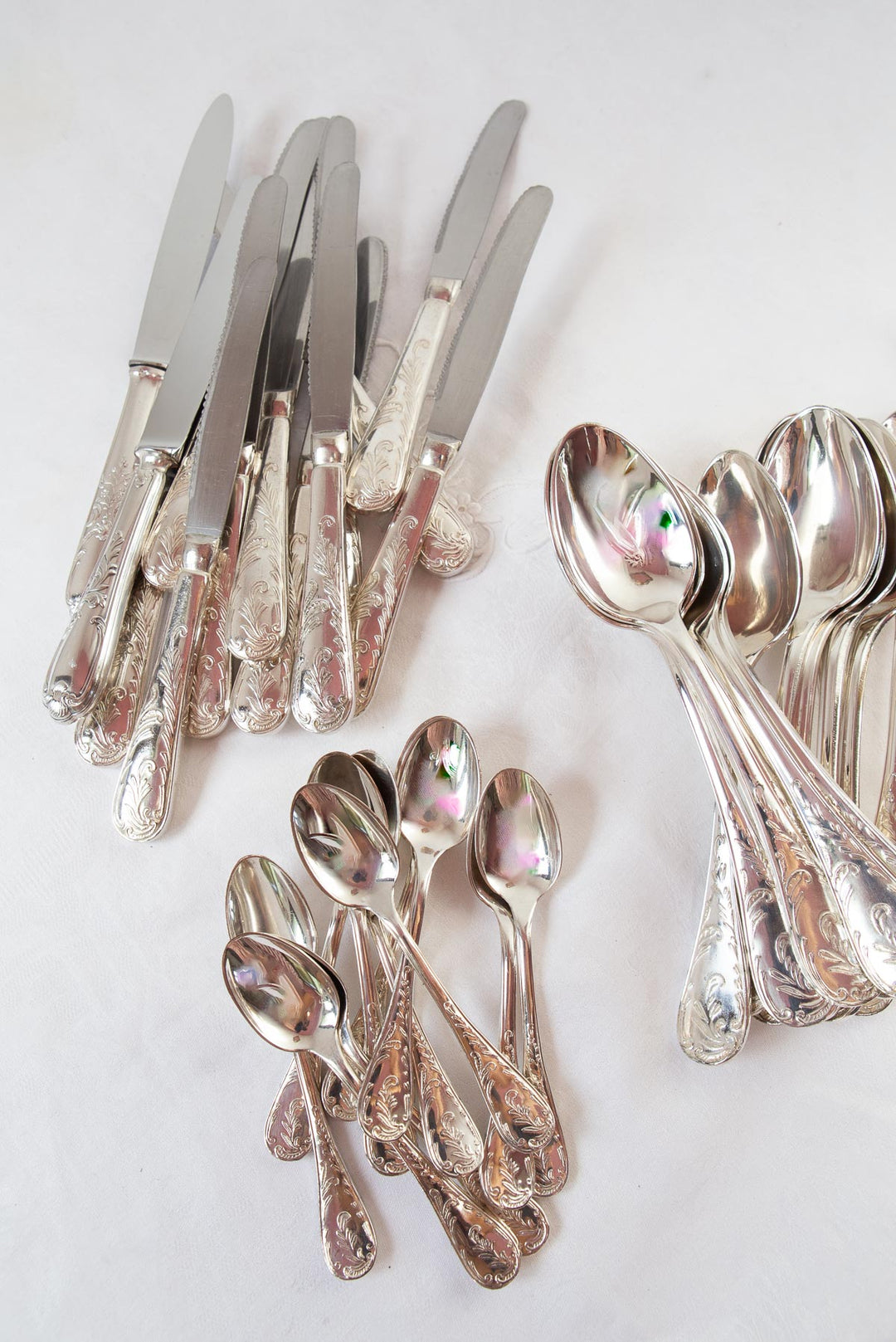 Cubertería de MESA francesa PARA 12 c. 1970 (48 PIEZAS)