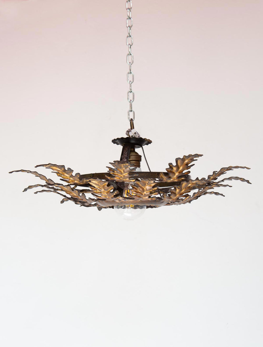 Plafón estilo sol hojas metal dorado c. 1960 (36 cm)