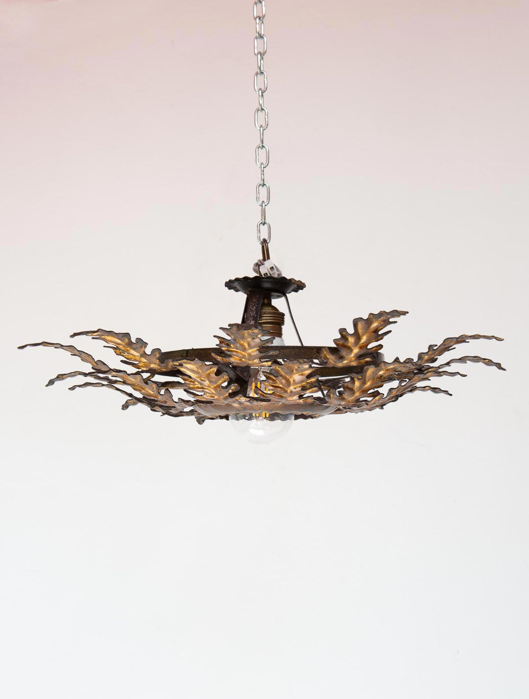 Plafón estilo sol hojas metal dorado c. 1960 (36 cm)