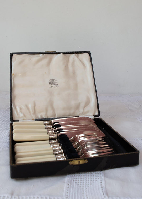Antiguos cubiertos PESCADO ingleses PARA 6 c. 1920 mangos baquelita  (12 PIEZAS)