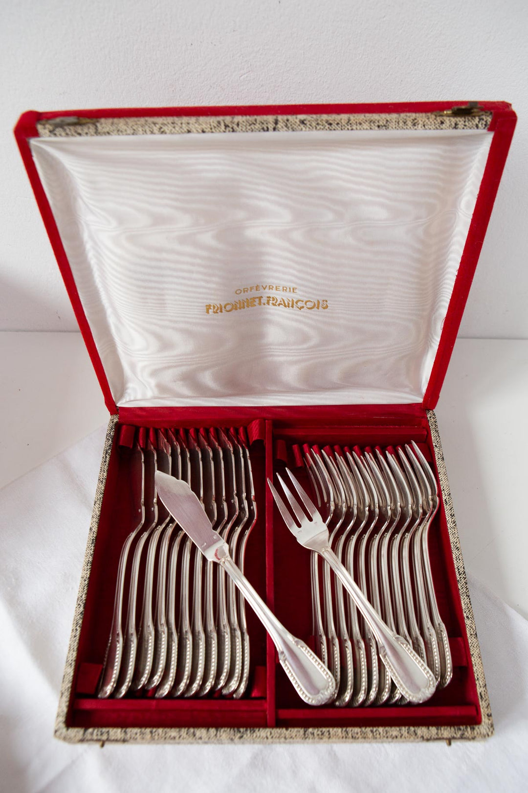 Cubiertos pescado para 12 François Frionnet "perles" c. 1930/40 (24 PIEZAS)
