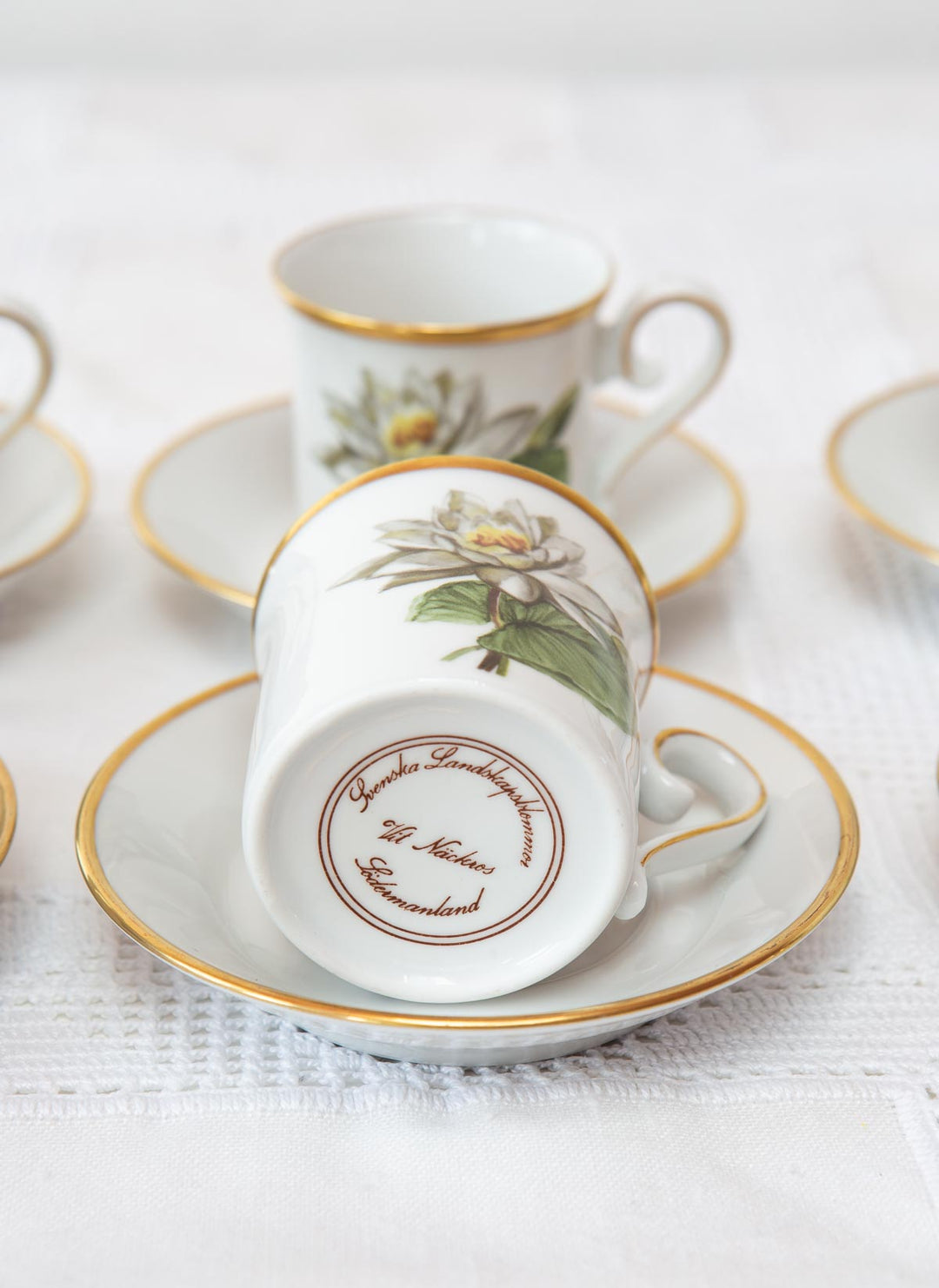 Juego de tazas de café suecas PARA 8 nenúfar blanco c. 1970