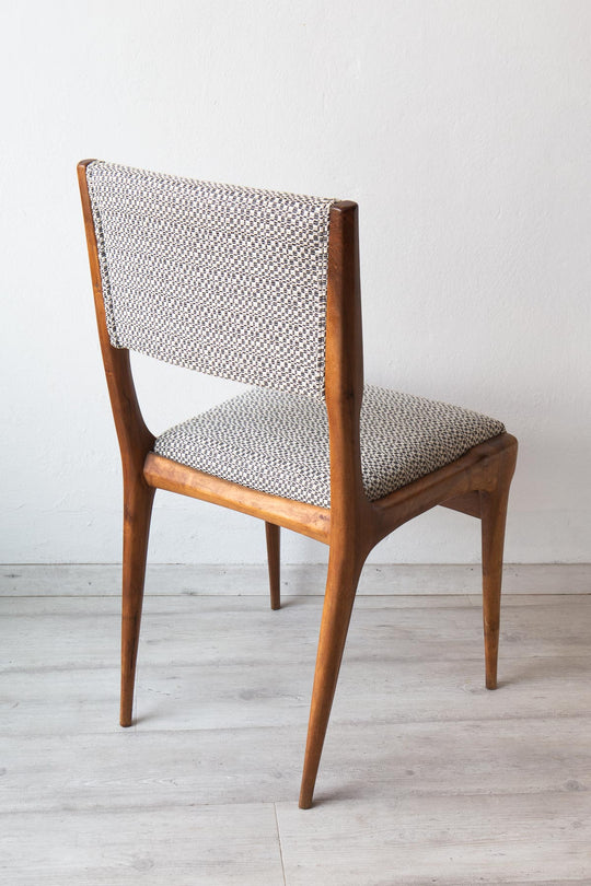 Silla estilo nórdico años 50 nogal europeo tapizado nuevo