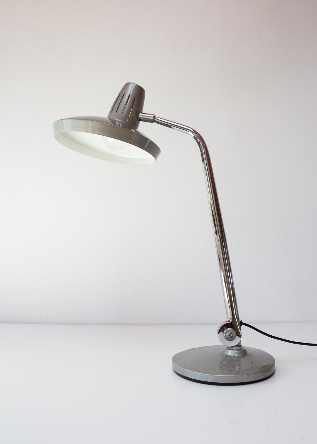 lámpara escritorio mesa faro fase