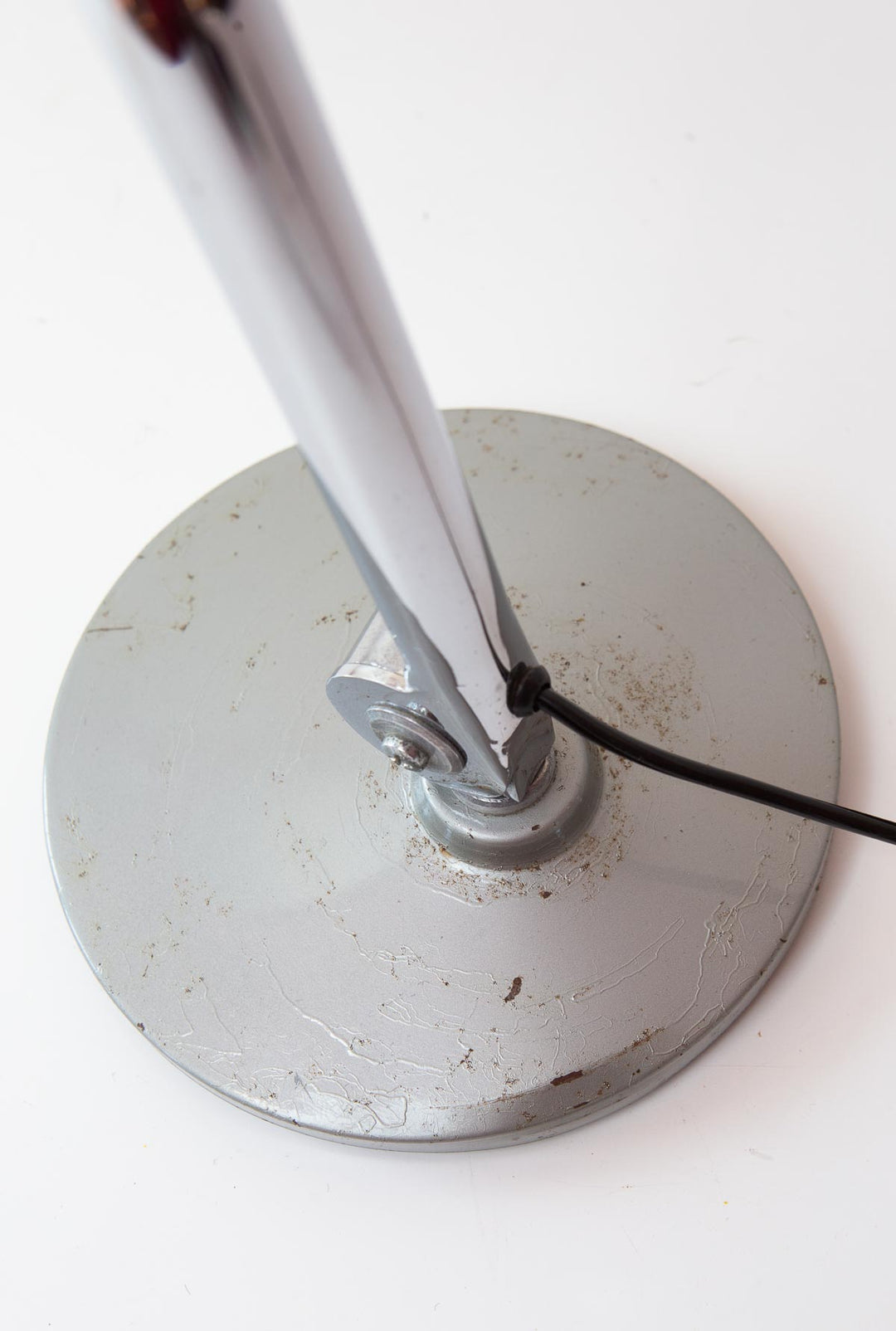 Lámpara de mesa FASE modelo FARO gris años 60/70