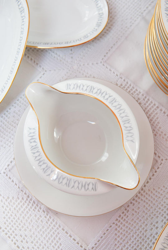 Vajilla porcelana sueca para 10-12 Hackefors / Hutschenreuther SIN ESTRENAR (54 PIEZAS)