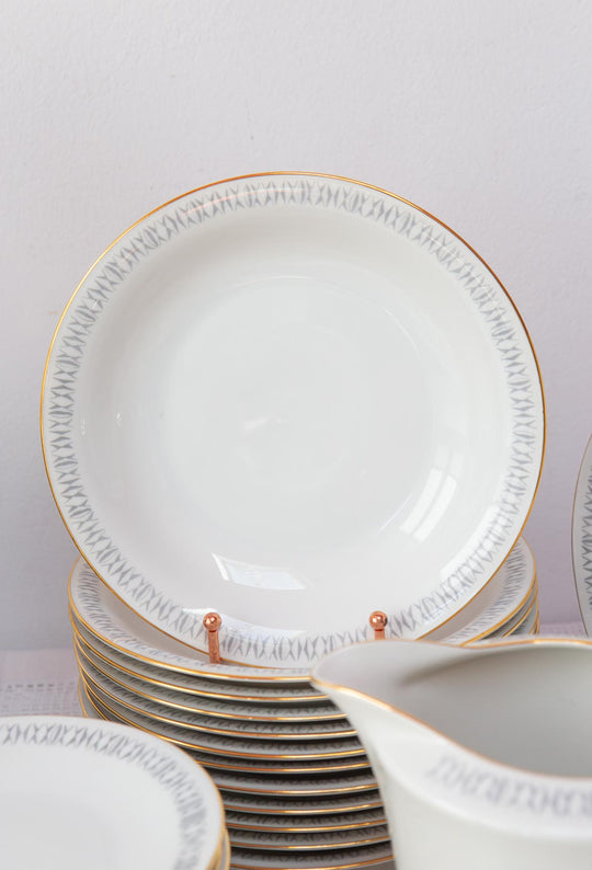 Vajilla porcelana sueca para 10-12 Hackefors / Hutschenreuther SIN ESTRENAR (54 PIEZAS)