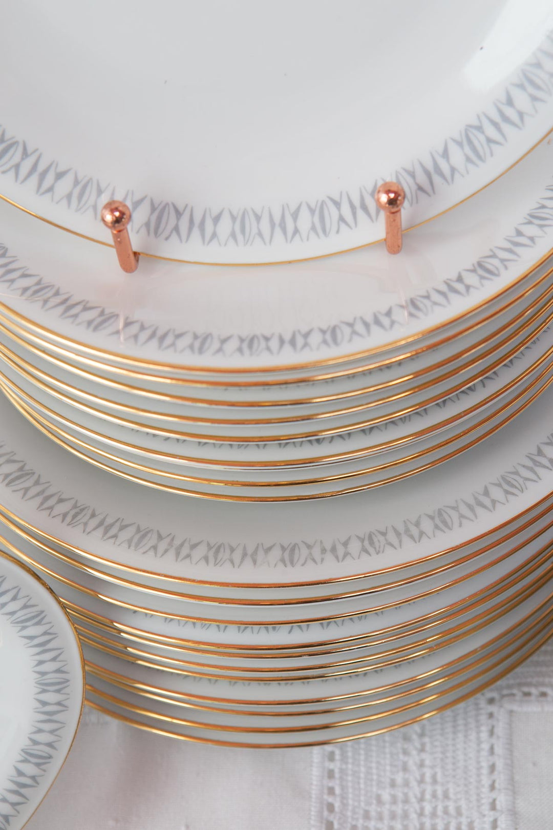 Vajilla porcelana sueca para 10-12 Hackefors / Hutschenreuther SIN ESTRENAR (54 PIEZAS)