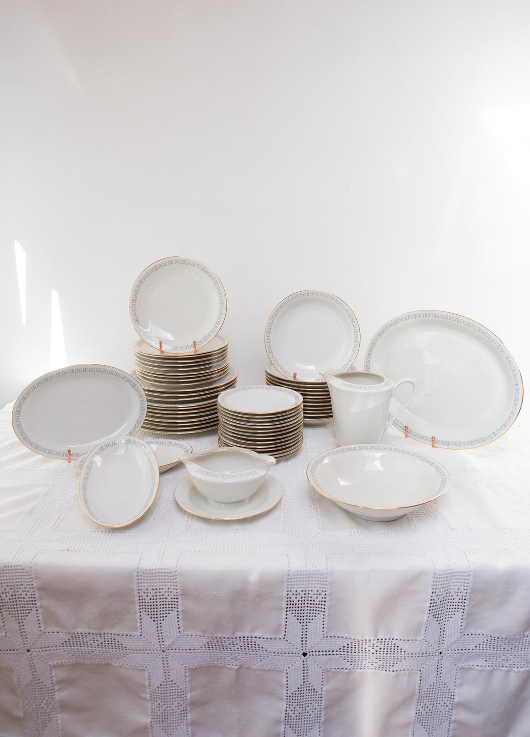 Vajilla porcelana sueca para 10-12 Hackefors / Hutschenreuther SIN ESTRENAR (54 PIEZAS)