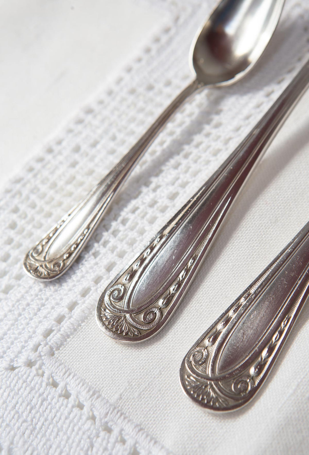 cuberteria francesa antigua con iniciales art deco
