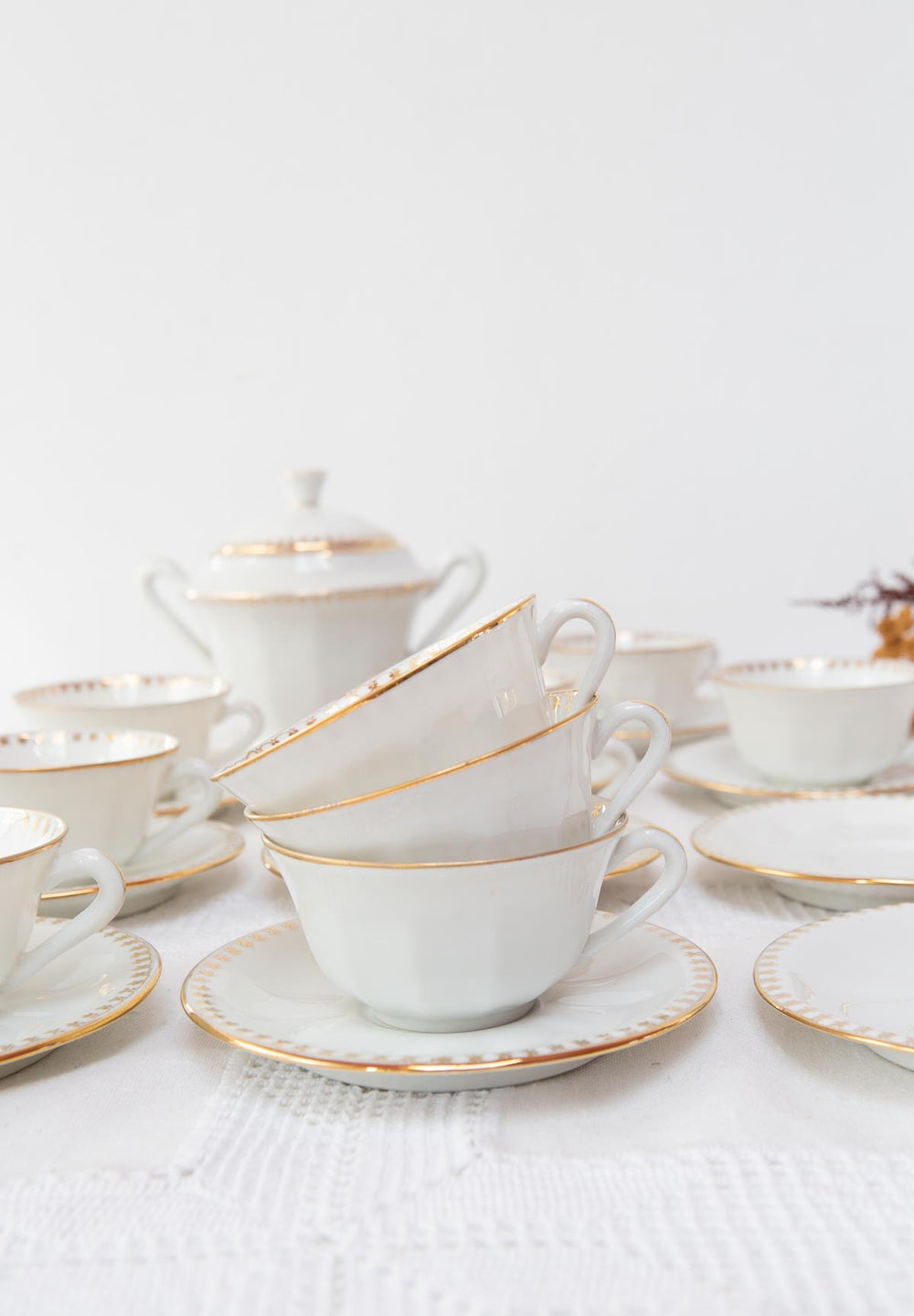 Juego de té vintage 10 SERVICIOS porcelana francesa ribete dorado – M.B.S. 1950-1970 (21 PIEZAS)