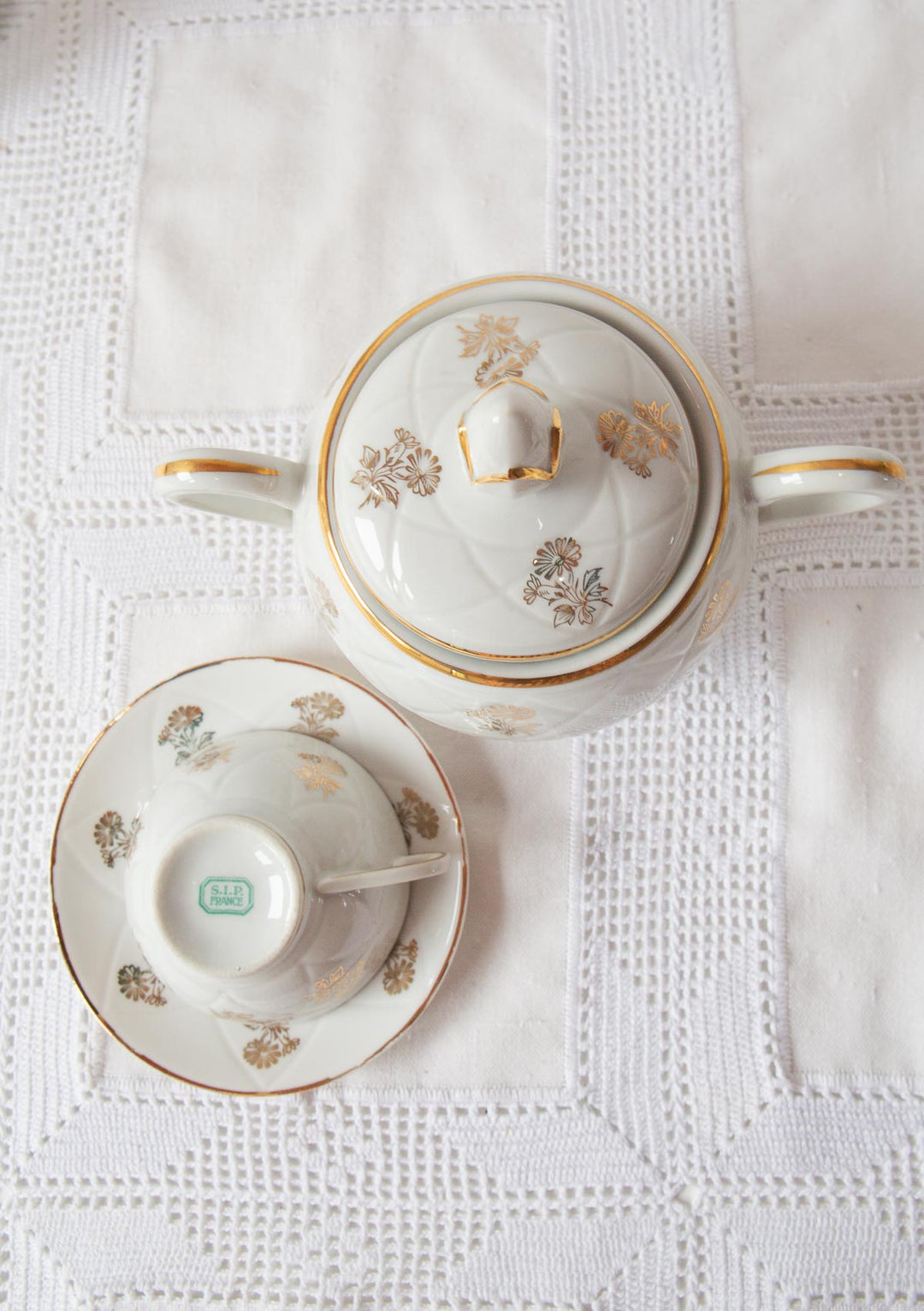 Juego de té Limoges 10 SERVICIOS porcelana ribete dorado c. 1950s (22 PIEZAS)